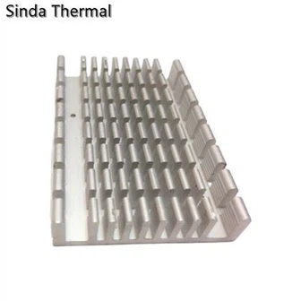 Klar eloxierter Kühlkörper aus extrudiertem Aluminium